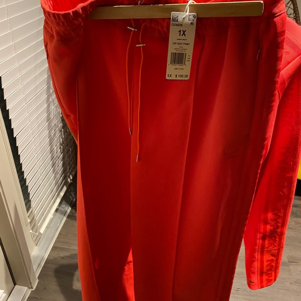 Seller photo, Poshmark